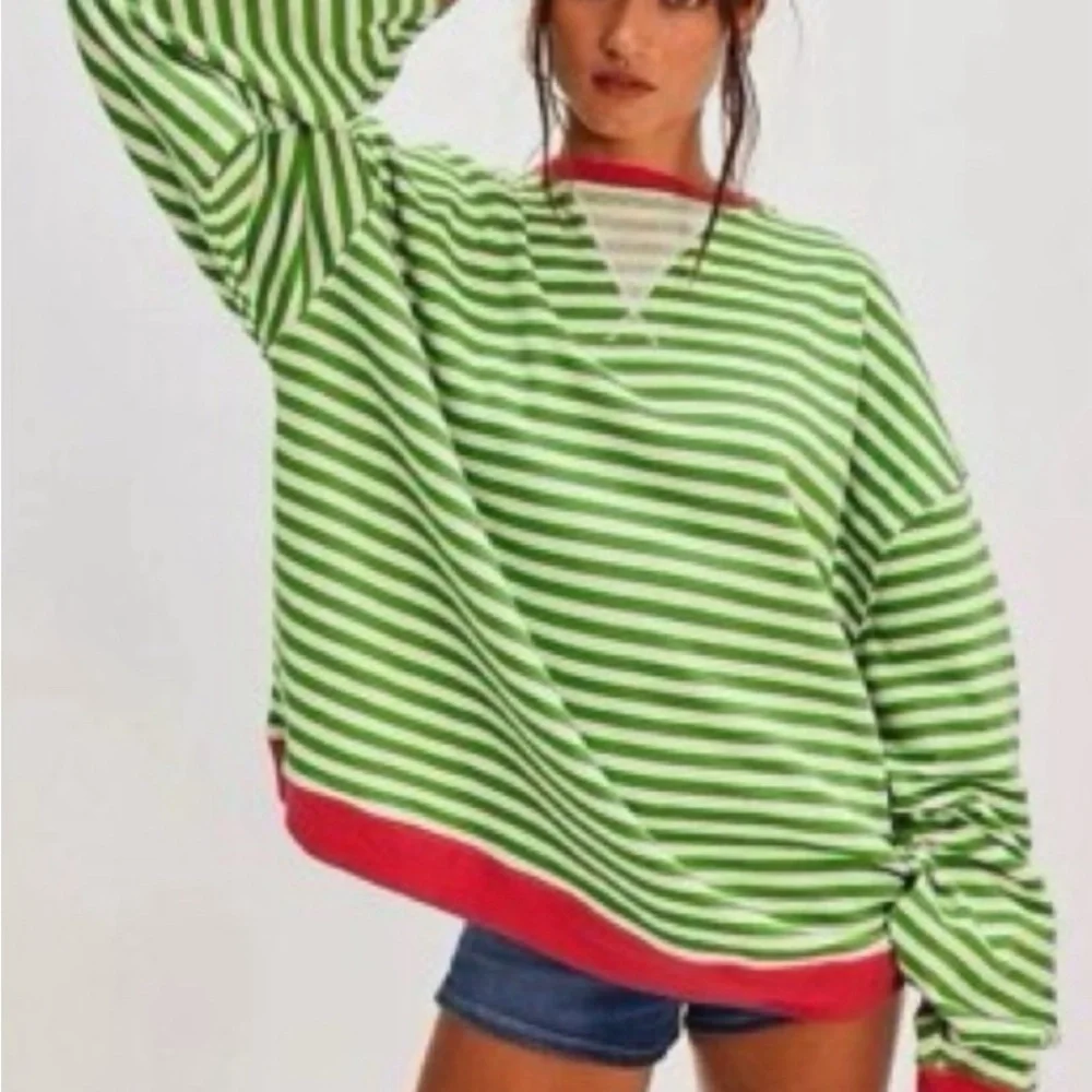 Free People Gorgeous Oversized Terry Sweatshirt ❤️ NWOT - Picture 4 of 11
